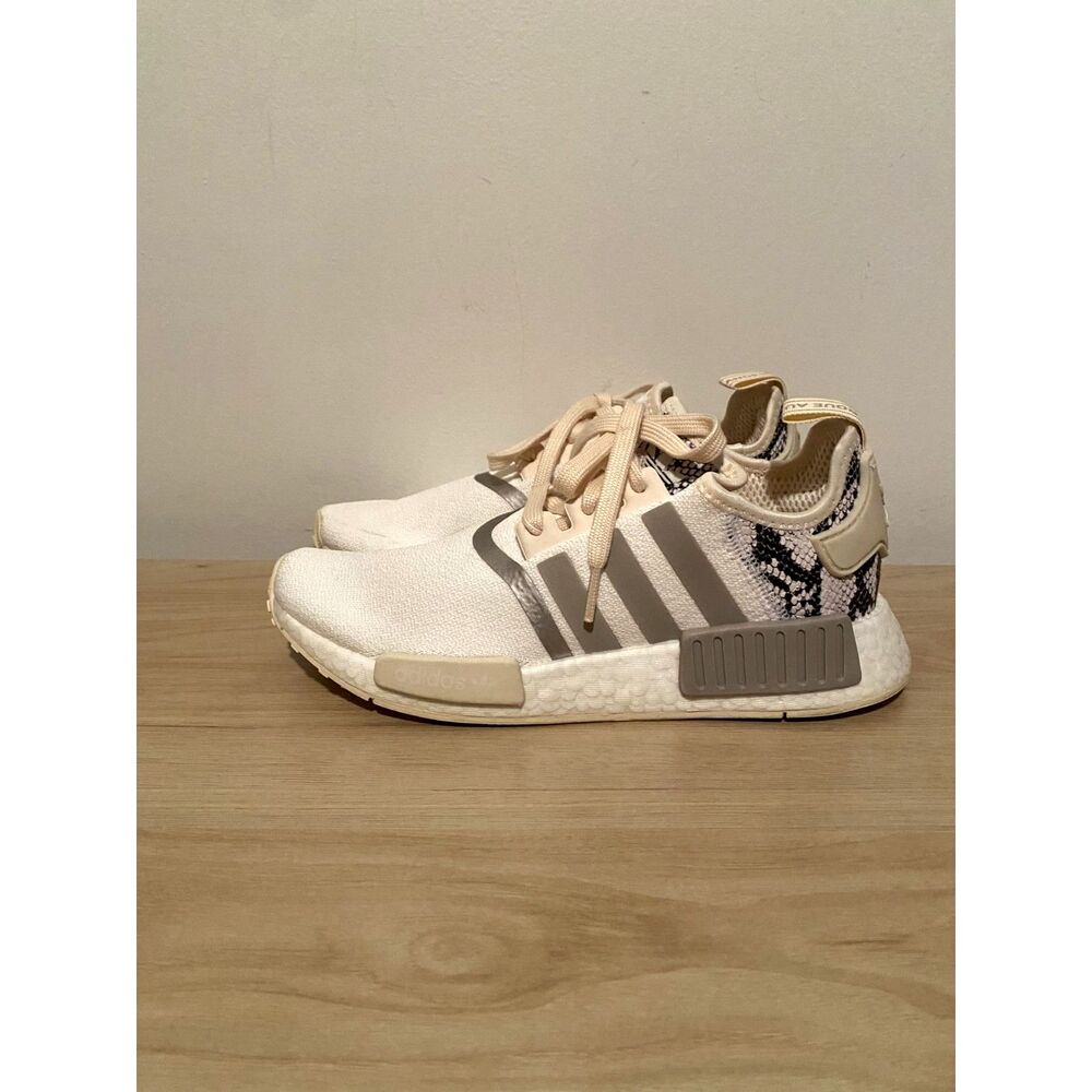 Adidas NMD_R1 W Women’s 7 Cream Boost Sneakers – FV3883 – w/ Original Box - Picture 2 of 7